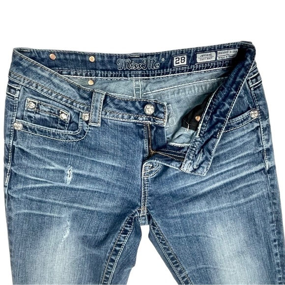 MISS ME EASY BOOT RHINESTONE EMBROIDERED DISTRESSED BOOTCUT JEANS - Picture 5 of 15